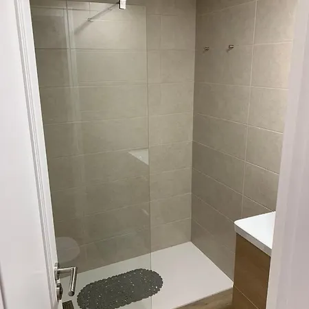 Apartmán Volledig Gerenoveerd 2-slaapkamerappartement In Fairways Club Tenerife Zuid